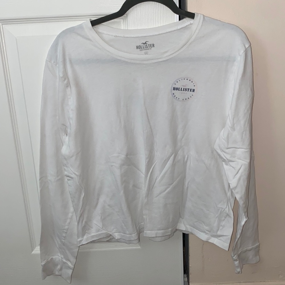 Bundle of 4 Hollister shirts all longe sleeve